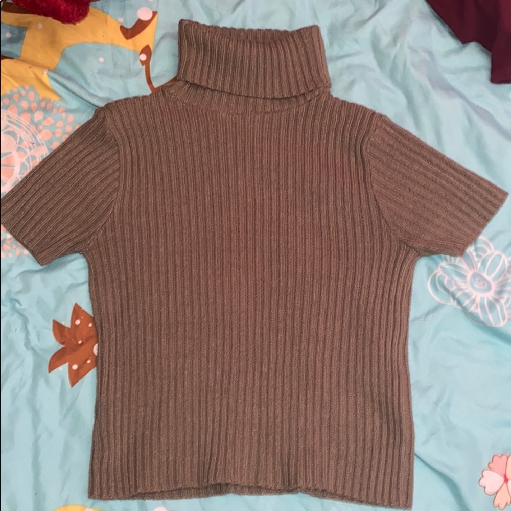 Xs turtle neck shirt